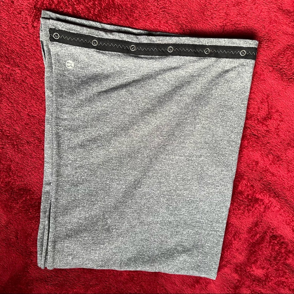 Lululemon gray infinity scarf